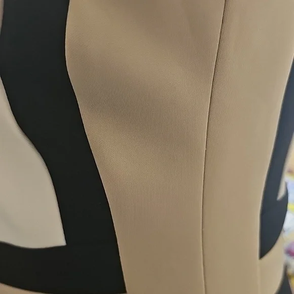 Calvin Klein Green, Cream and Black Slimming Pencil Dress, Size 4. - Picture 10 of 11